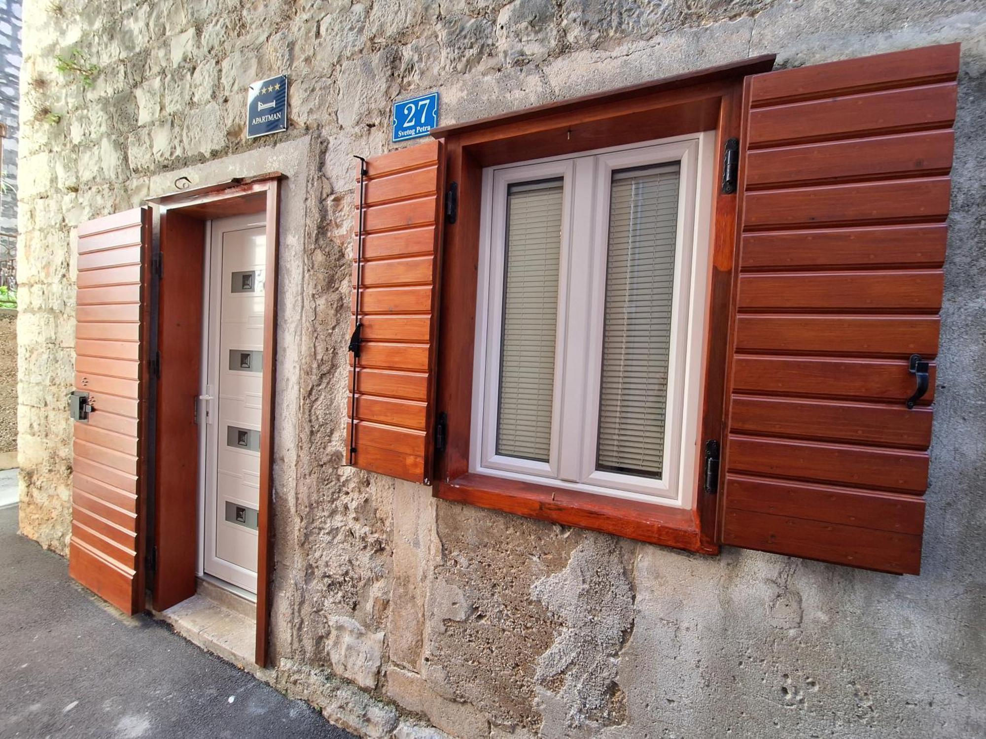 St Peter'S Heritage House Trogir Kültér fotó